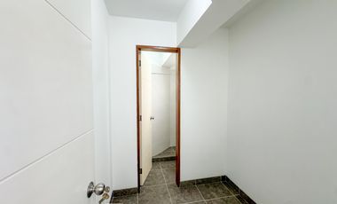 Alquiler Departamento de 2 habitaciones con cochera lineal y deposito - San Isidro