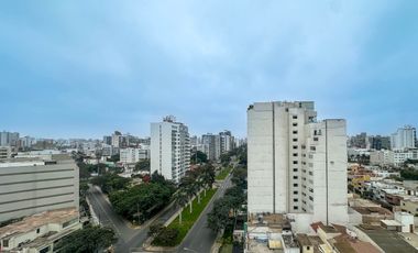 Alquiler Departamento de 2 habitaciones con cochera lineal y deposito - San Isidro