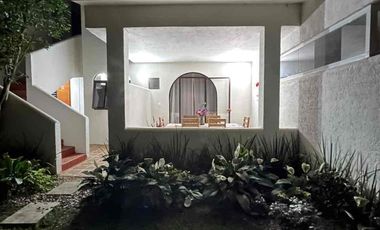 Cerca Plaza Cuernavaca rento LOFT AMUEBLADO , todos los servs incluídos, alberca jardín $12,000.00