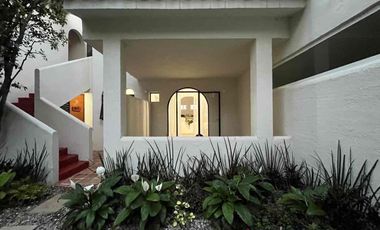 Cerca Plaza Cuernavaca rento LOFT AMUEBLADO , todos los servs incluídos, alberca jardín $12,000.00