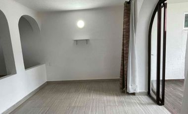 Cerca Plaza Cuernavaca rento LOFT , mtto e internet incluidos. Alberca  jardín $10,500.00
