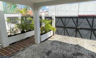 Cerca Plaza Cuernavaca rento LOFT , mtto e internet incluidos. Alberca  jardín $10,500.00