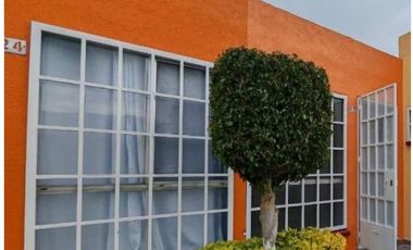 $800,000.00 NEGOCIABLE BONITA CASITA CON UNA RECÁMARAS Y ALBERCA PARA AMPLIAR