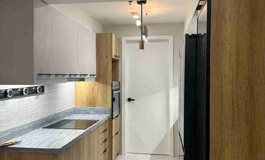 FOR SALE: 3BR with 2 parkings at Portico, Pasig