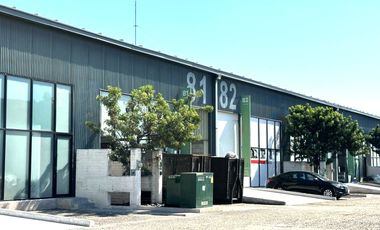 BODEGA de 440 m2 EN VENTA CON INQUILINO en PARQUE INDUSTRIAL ATTA