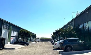 BODEGA de 440 m2 EN VENTA CON INQUILINO en PARQUE INDUSTRIAL ATTA
