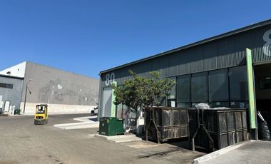 BODEGA de 440 m2 EN VENTA CON INQUILINO en PARQUE INDUSTRIAL ATTA