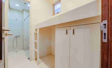 Fully Furnished 2 Bedroom Condominium Unut in Cebu I.T. Park