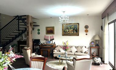 Casa moderna en venta en Altozano con doble acceso -  entre Juriquilla y el Refugio