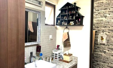 Casa moderna en venta en Altozano con doble acceso -  entre Juriquilla y el Refugio