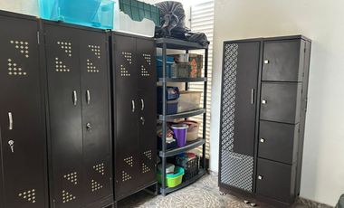 Casa moderna en venta en Altozano con doble acceso -  entre Juriquilla y el Refugio