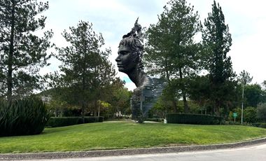 Casa moderna en venta en Altozano con doble acceso -  entre Juriquilla y el Refugio