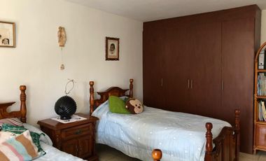 CASA en VENTA con dos locales en Centro Histórico, Querétaro