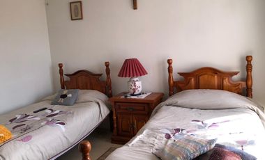 CASA en VENTA con dos locales en Centro Histórico, Querétaro