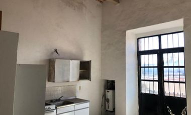CASA en VENTA con dos locales en Centro Histórico, Querétaro
