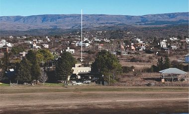 Se vende exclusiva propiedad en Potrero de Garay, costa Lago Los Molinos – 805