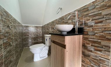 Casa en Arriendo en Alto de Palmas ,Poblado Medellin