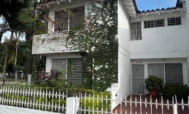 SE VENDE CASA BARRIO LAS FLORES EN PALMIRA