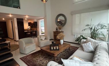 ¡Hermoso Departamento Dúplex Amoblado cerca de la Zona Financiera! 🏢✨