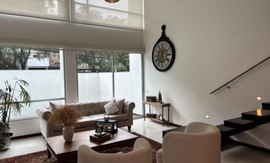 ¡Hermoso Departamento Dúplex Amoblado cerca de la Zona Financiera! 🏢✨