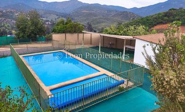 Leon Propiedades vende parcela con casa en Fundo Monterrey, Curacaví.