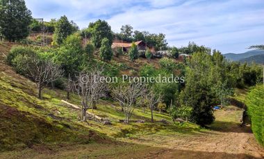 Leon Propiedades vende parcela con casa en Fundo Monterrey, Curacaví.