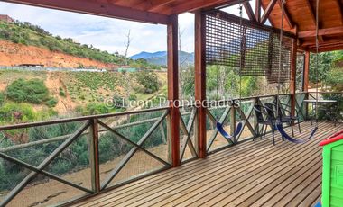 Leon Propiedades vende parcela con casa en Fundo Monterrey, Curacaví.