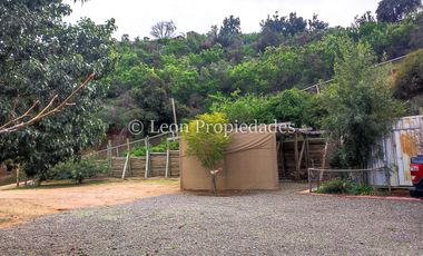 Leon Propiedades vende parcela con casa en Fundo Monterrey, Curacaví.