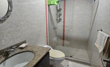 SE VENDE CASA DUPLEX EN VILLASANTOS, INDEPENDIENTE, CON AREA DE 216 MTS CONSTRUIDOS  Y AREA DEL LOTE 268 MTS... PARQUEADERO DOBLE