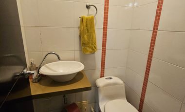 SE VENDE CASA DUPLEX EN VILLASANTOS, INDEPENDIENTE, CON AREA DE 216 MTS CONSTRUIDOS  Y AREA DEL LOTE 268 MTS... PARQUEADERO DOBLE