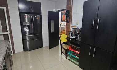 SE VENDE CASA DUPLEX EN VILLASANTOS, INDEPENDIENTE, CON AREA DE 216 MTS CONSTRUIDOS  Y AREA DEL LOTE 268 MTS... PARQUEADERO DOBLE