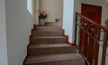 En Machala LInda Casa de Venta Independiente con 3 Dormitorios c/u con baño, ubicación estratégica muy cerca al Centro