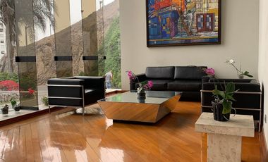 EN ALQUILER ELEGANTE DEPARTAMENTO EN CERROS DE CAMACHO!