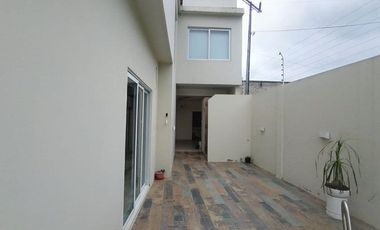 casa en urbanizacion de venta zona norte portoviejo