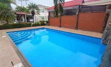 casa en urbanizacion de venta zona norte portoviejo