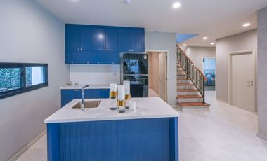 Else Bearing 32: 160sqwah 364sqm. 4bed 5bath Sell 45,000,000 Rent 350,000 Am: 065619----