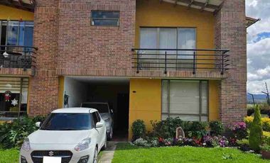 🏠vendo hermosa casa conjunto cerrado