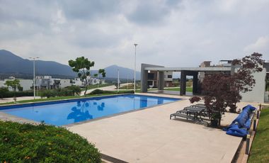 CASA EN RENTA EN SENDEROS DE MONTE VERDE COTO CON ALBERCA Y ROOF GARDEN