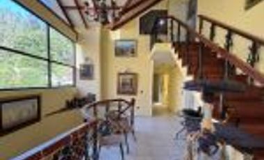 AMPLIA Y ESPECTACULAR CASA EN AV MAHUZIER PEDRO DE VALDIVIA