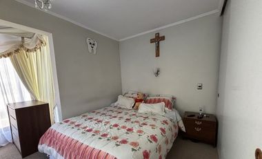 AMPLIA Y ESPECTACULAR CASA EN AV MAHUZIER PEDRO DE VALDIVIA