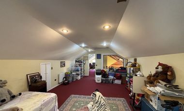 AMPLIA Y ESPECTACULAR CASA EN AV MAHUZIER PEDRO DE VALDIVIA