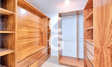 Casa en Venta en Cancún en Residencial Vía Cumbres con 4 Recámaras