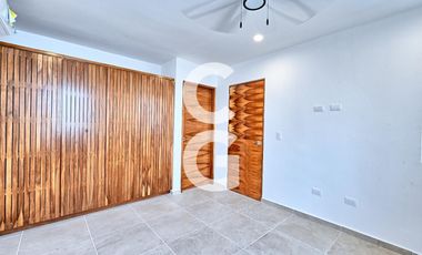 Casa en Venta en Cancún en Residencial Vía Cumbres con 4 Recámaras