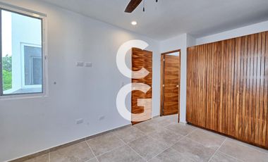 Casa en Venta en Cancún en Residencial Vía Cumbres con 4 Recámaras