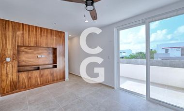 Casa en Venta en Cancún en Residencial Vía Cumbres con 4 Recámaras