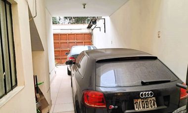 Casa en Venta Frente al Parque