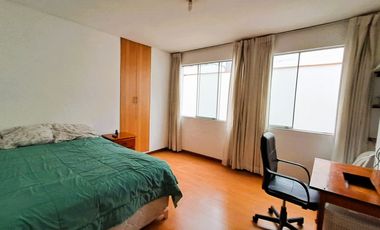 Casa en Venta Frente al Parque
