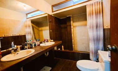 Casa en Venta Frente al Parque