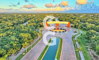 Casa en Venta en Cancun en Residencial Via Cumbres con Excelentes Amenidades