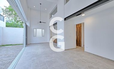 Casa en Venta en Cancun en Residencial Via Cumbres con Excelentes Amenidades